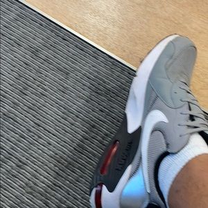 Meet your Posher, Carlos